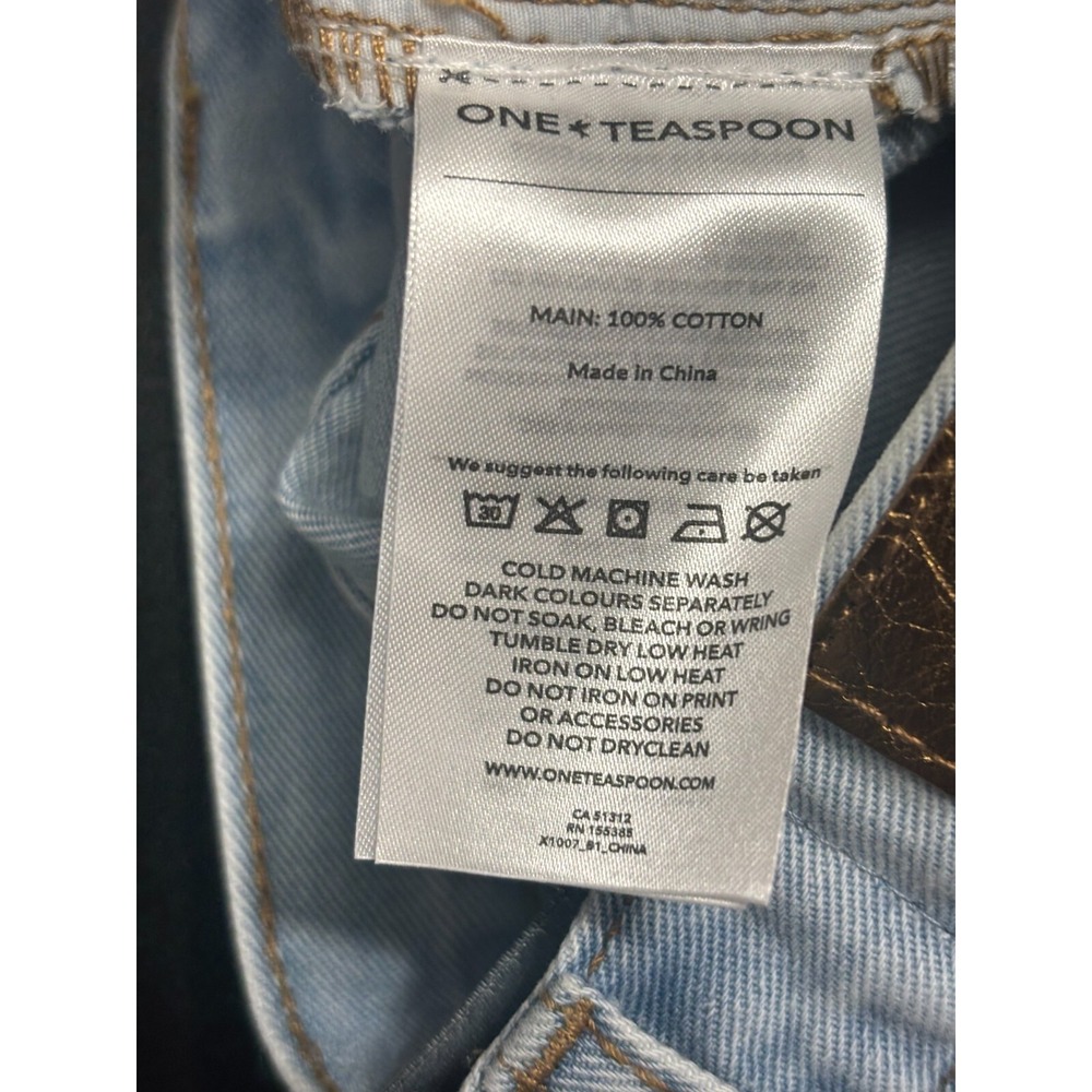 One Teaspoon NWOT Bermuda Shorts Blue Denim 100% Cotton Distressed Zip Fly Sz 22 - Picture 5 of 5